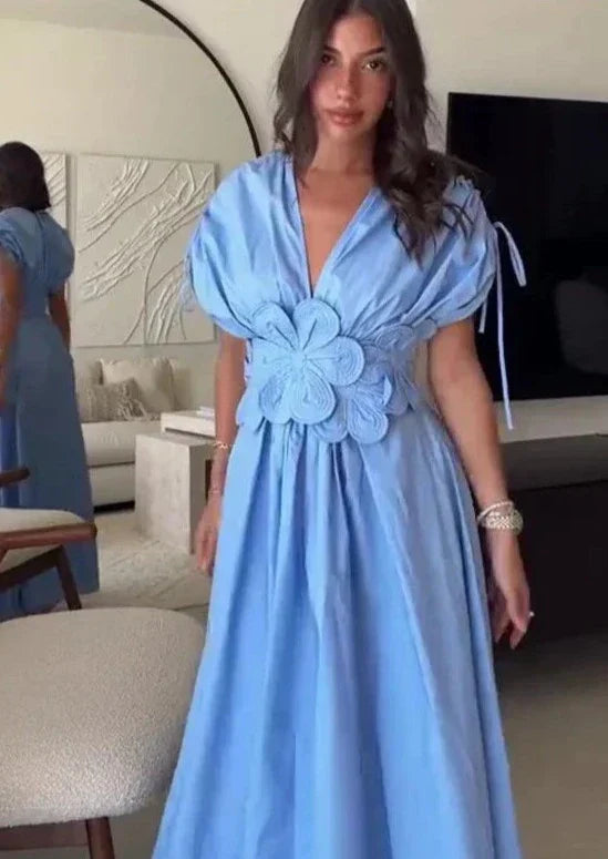 Stacey - Chic Floral V-Neck Maxi Dress