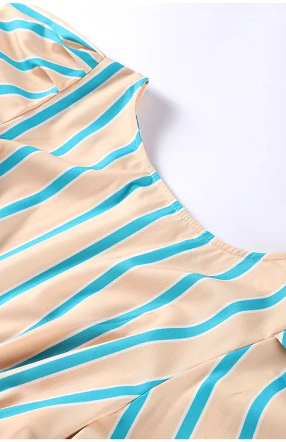 Diana - Elegant Stripped Backless Maxi Dress